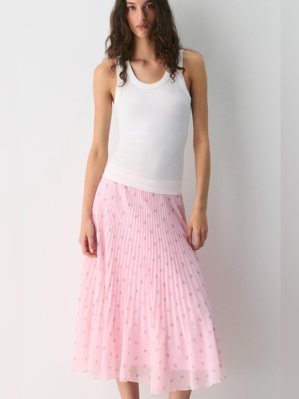 Aritzia Pink Pleated Maxi Skirt 🩷